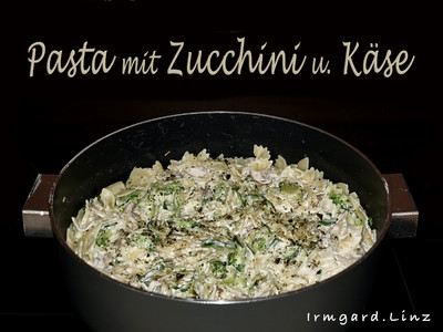 Pasta mit Zucchini und Käse Rezept